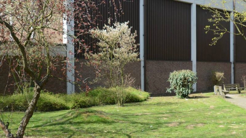 Dach wird saniert: Name für Turnhalle in Grefrath gesucht