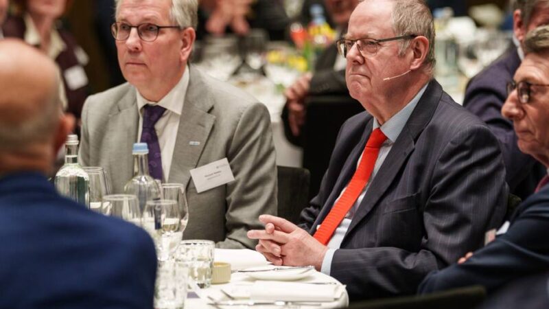 Mönchengladbach bei Empfang mit Steinbrück stark vertreten: „Wir müssen Haltung zeigen“