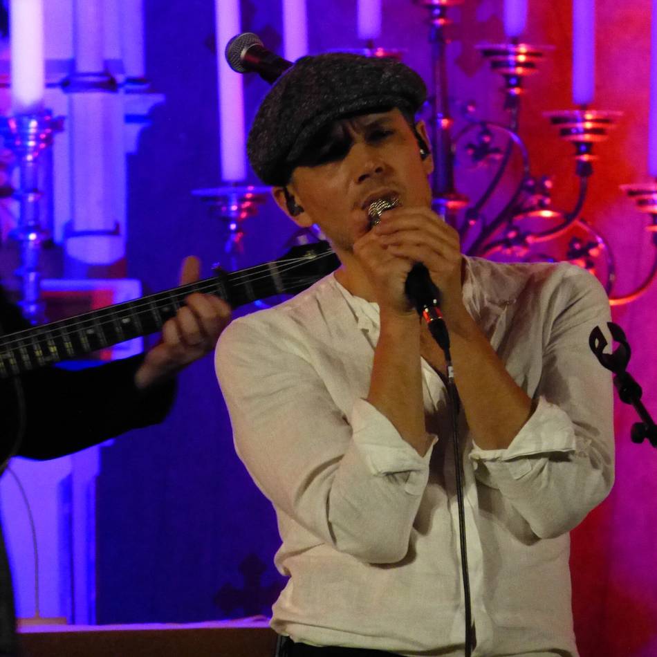 Ausverkauftes Konzert: Ein Heimspiel für „Slow Show“ in der Kirche von Haldern