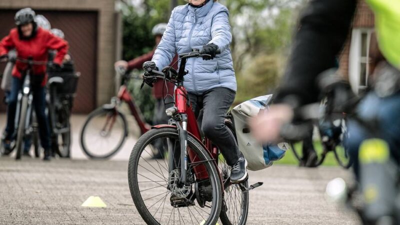 Sicherheit in Dormagen: Pedelec-Training für Senioren