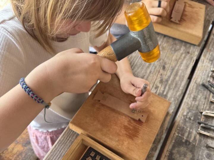 Mitmach-Aktionen im APX in Xanten: Wo Kinder zu römischen Handwerkern werden können