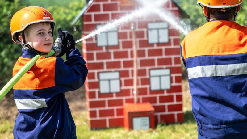 Schützen in Unterbach: Spaß haben für den guten Zweck beim Benefiz-Familientag der Königspaare