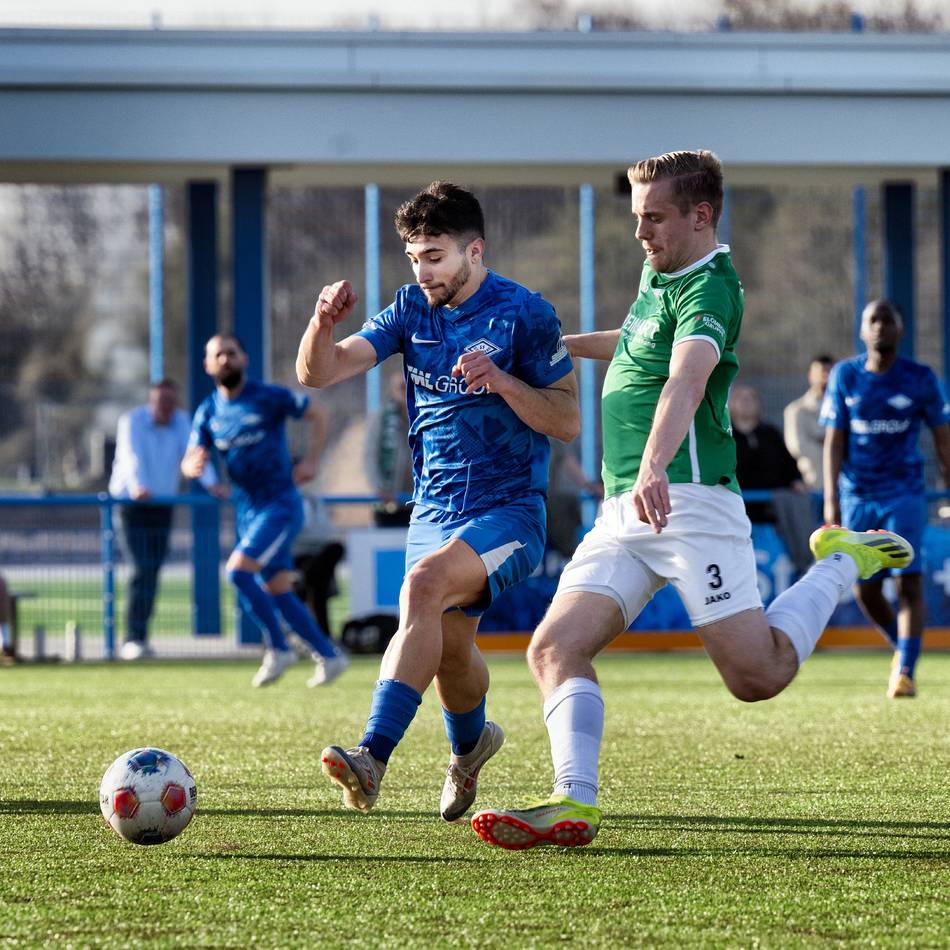 Teenager im Angriff: SFB-Trainer vergleicht Simone Lo Castro mit Said El Mala