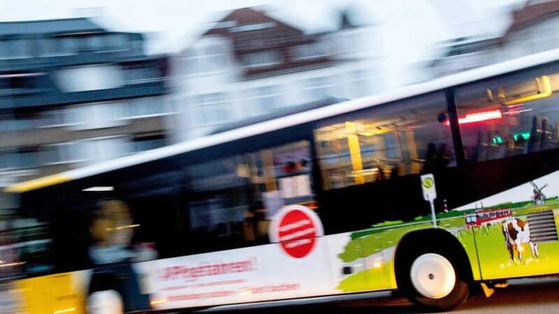 Verkehr in Jüchen: Baustellen sorgen für Bus-Ärger