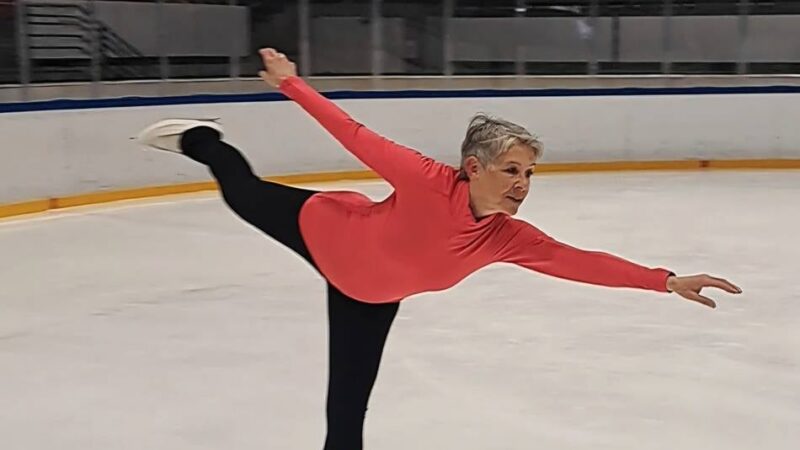 Neusserin kämpft sich zurück ins Leben: 62-Jährige besiegt Metastasen – mit Optimismus und Schlittschuhen