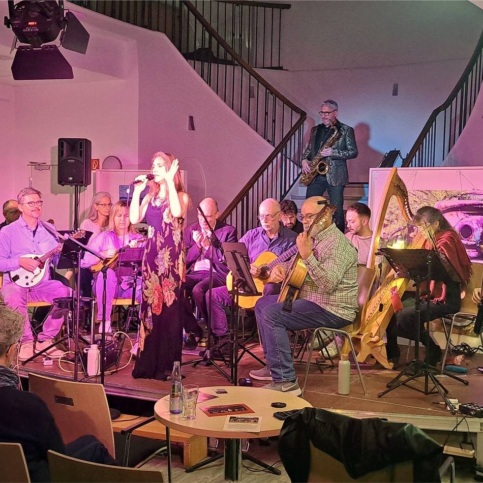 Interkulturelles Konzert im Hückeswagener Kultur-Haus Zach: „Al Watan“ schafft Klangbrücken zwischen den Kulturen