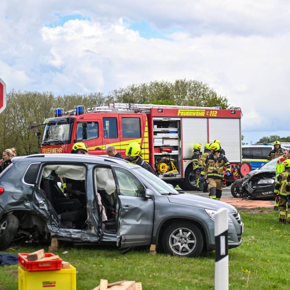 Unfall auf Kevelaerer Straße: Ein Schwerverletzter bei Unfall in Auwel-Holt