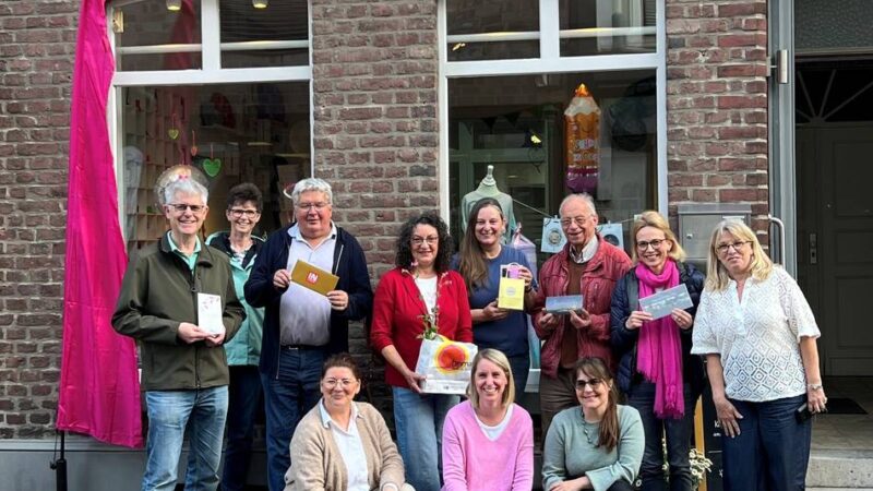 Einzelhandel in Korschenbroich: Große Resonanz auf Premiere von „Ei, Ei, Ei-ne Stadt sucht das Lösungswort“