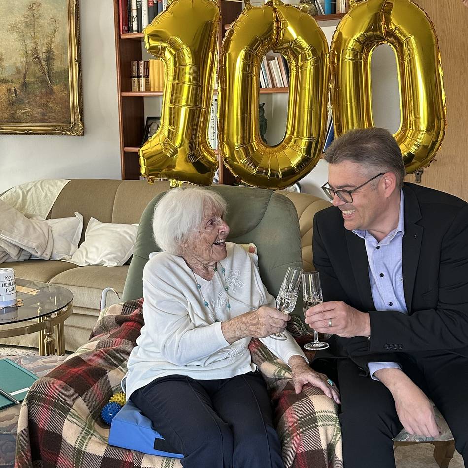 Besonderer Geburtstag in Issum: Bürgermeister gratuliert 100-Jähriger