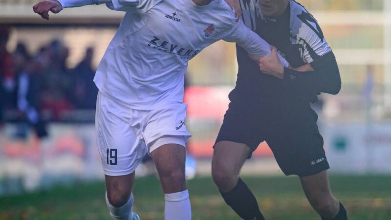 Auswärtsspiel beim TSV Meerbusch: 1. FC Kleve hält weiteren Leistungsträger – ein Stürmer wechselt zu Viktoria Goch