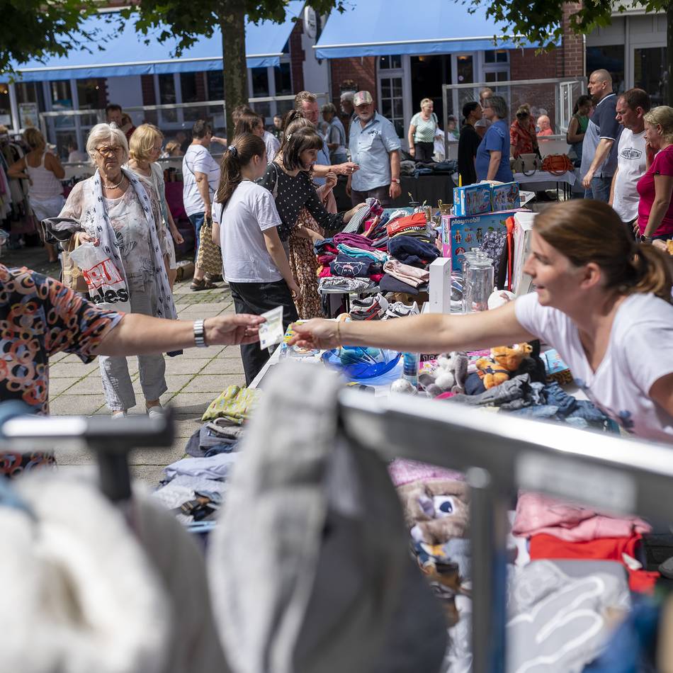Flohmarkt in Grevenbroich: Die Innenstadt wird wieder zur Trödelmeile