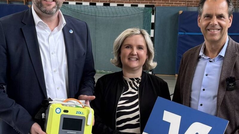 Notfallvorsorge im Sport: Defibrillatoren sollen Leben in Turnhallen retten