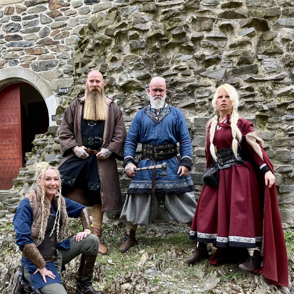 Cosplay-Event auf Schloss Burg: „Vikings“-Fans feiern sich und ihre Stars