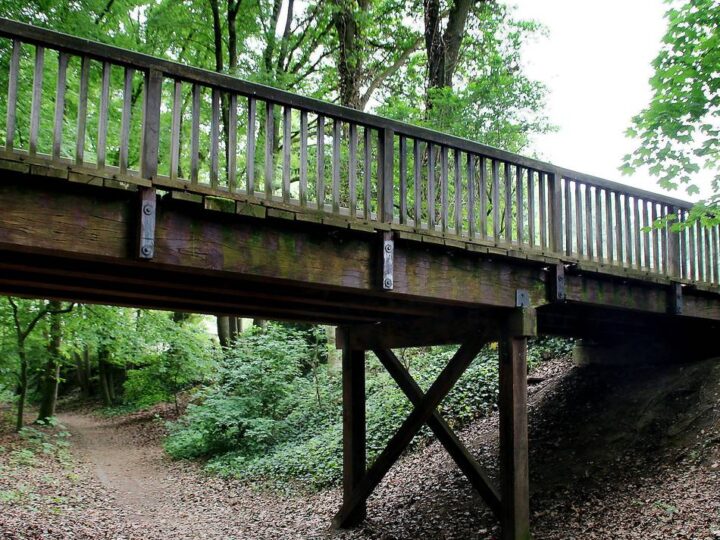 Nach wochenlangem Baustopp in Süchteln: Arbeiten für Friedhofsbrücke gehen weiter
