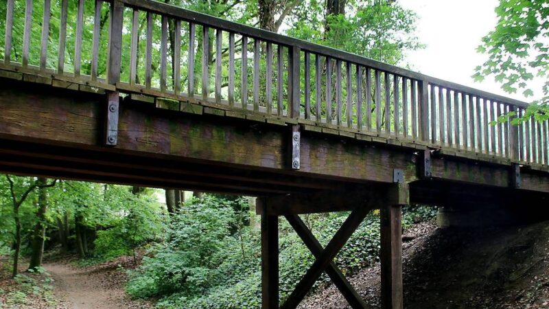 Nach wochenlangem Baustopp in Süchteln: Arbeiten für Friedhofsbrücke gehen weiter