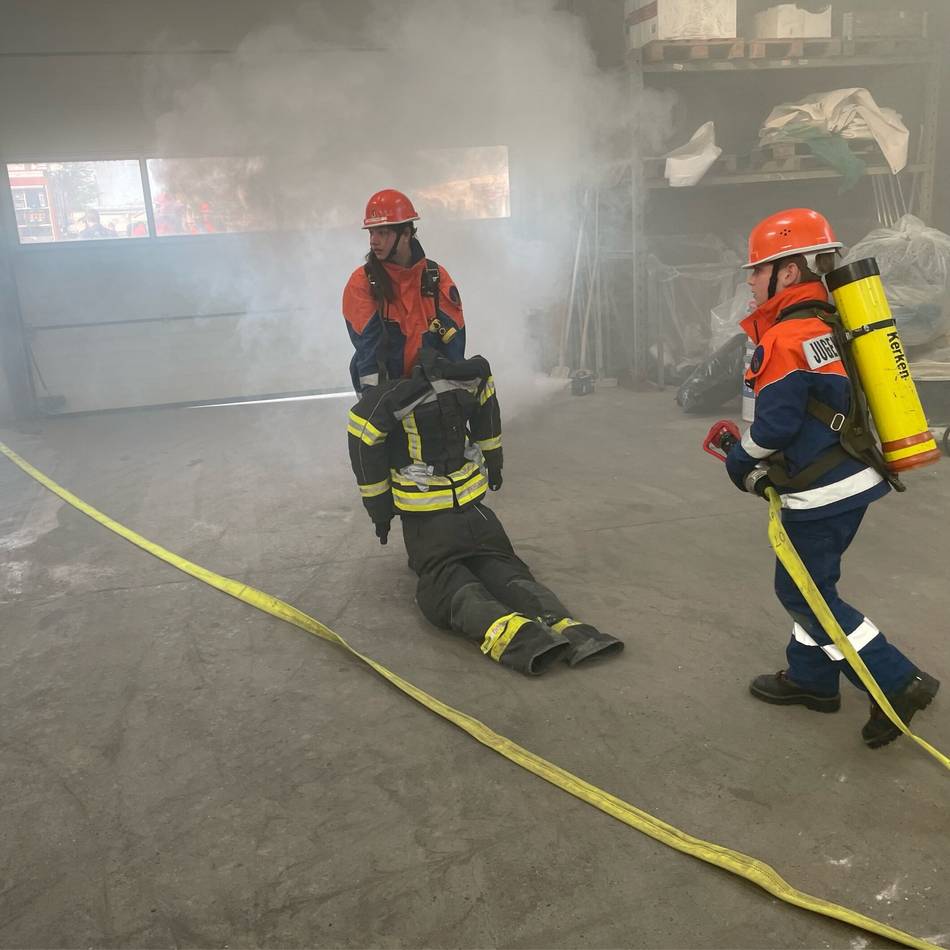 Jugendfeuerwehr im Kreis Kleve: Jugendliche meistern Einsätze von Waldbrand bis Menschenrettung