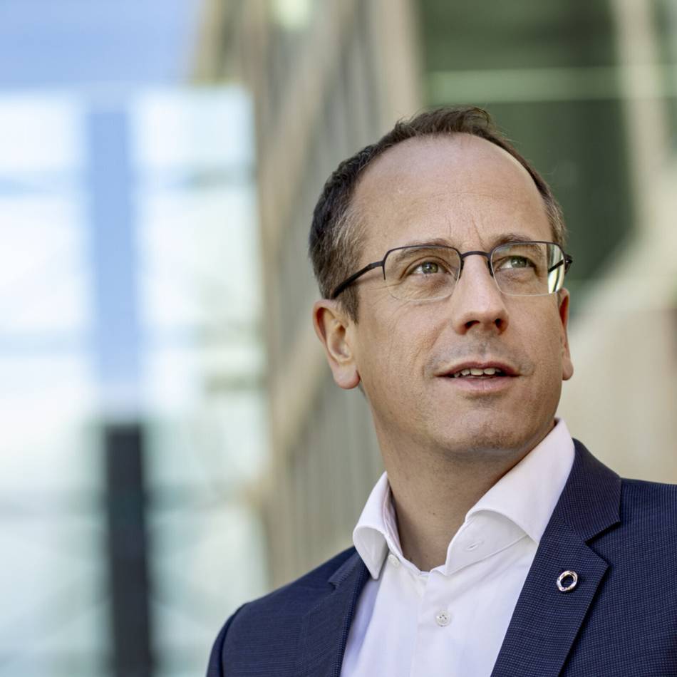 Besondere Auszeichnung für Marc-Simon Schaar: Krefelder Outokumpu-Vorstand ist bester Finanzchef Finnlands