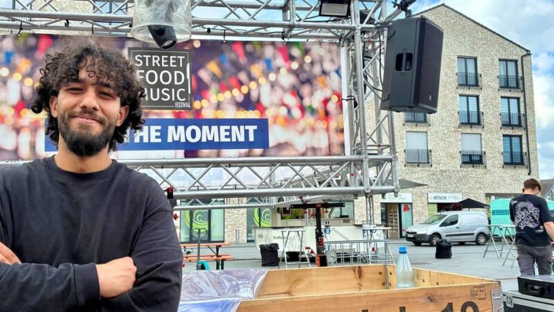 Kulinarische Party in Emmerich: Von Tacos bis Poffertjes – Foodtrucks erobern den Neumarkt