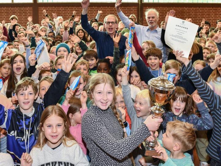 Sport in Langenfeld: Don-Bosco-Schule gewinnt Schwimm-Titel der Grundschulen