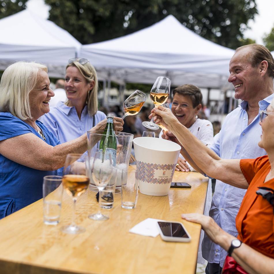 Ausgehen und Genießen: Diese Weinfeste stehen bald in Düsseldorf an