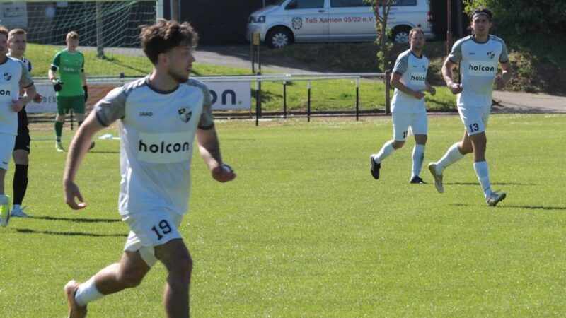 Erst 0:3, dann 3:3: Drama in Xanten mit drei Platzverweisen