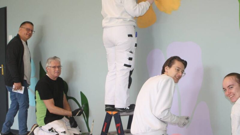 Erfolgreiche Kooperation in Leuth: Viel Farbe für das Haus Maria Helferin