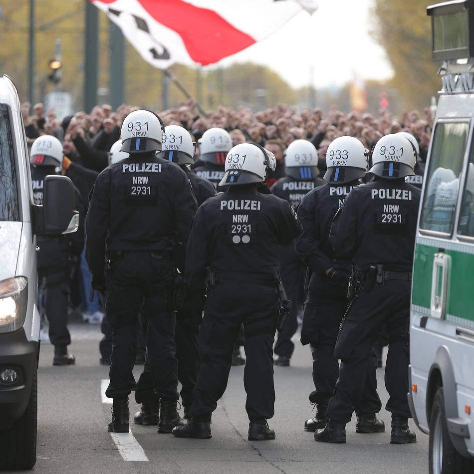 Fortuna Düsseldorf im Kampf gegen den Abstieg: „Spiel mit erhöhtem Risiko“ – Polizei mit Großaufgebot bei Partie gegen Dresden im Einsatz