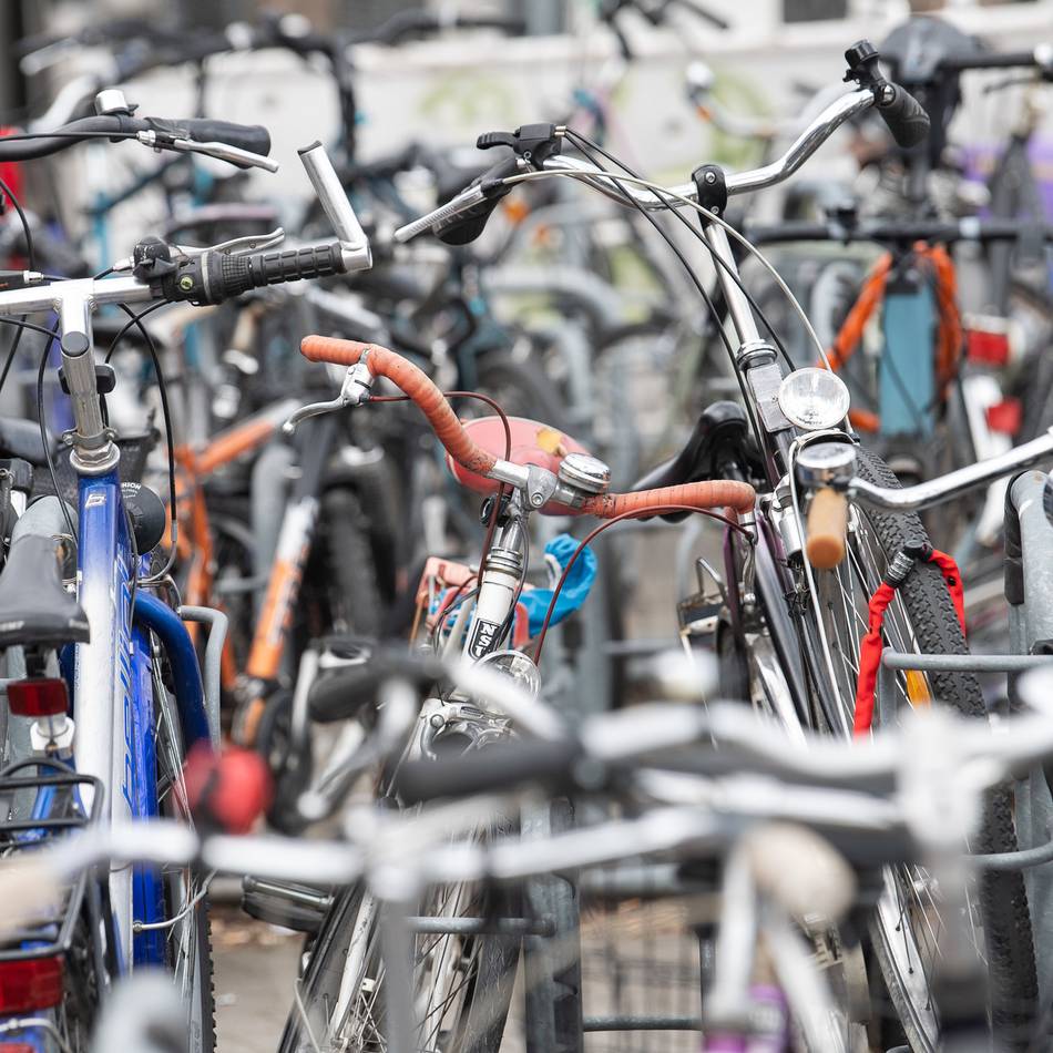 Im Internet mitbieten: Fundsachen aus Kaarst werden versteigert