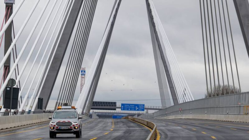 Rechtsstreit um A1-Brücke: „Ist in meinem Berufsleben in dem Maße wie bei der Rheinbrücke nie passiert“