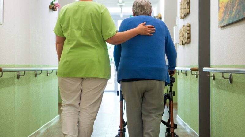 Pflegeheime in Moers: Kostenvergleich – bis zu 900 Euro Unterschied beim Eigenanteil