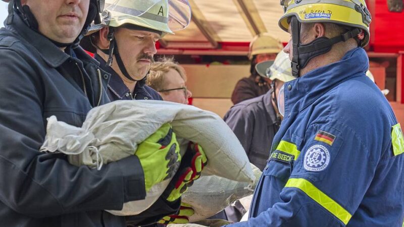 Hochwasserschutz in Erkelenz und Wegberg: THW und Feuerwehr proben den Ernstfall