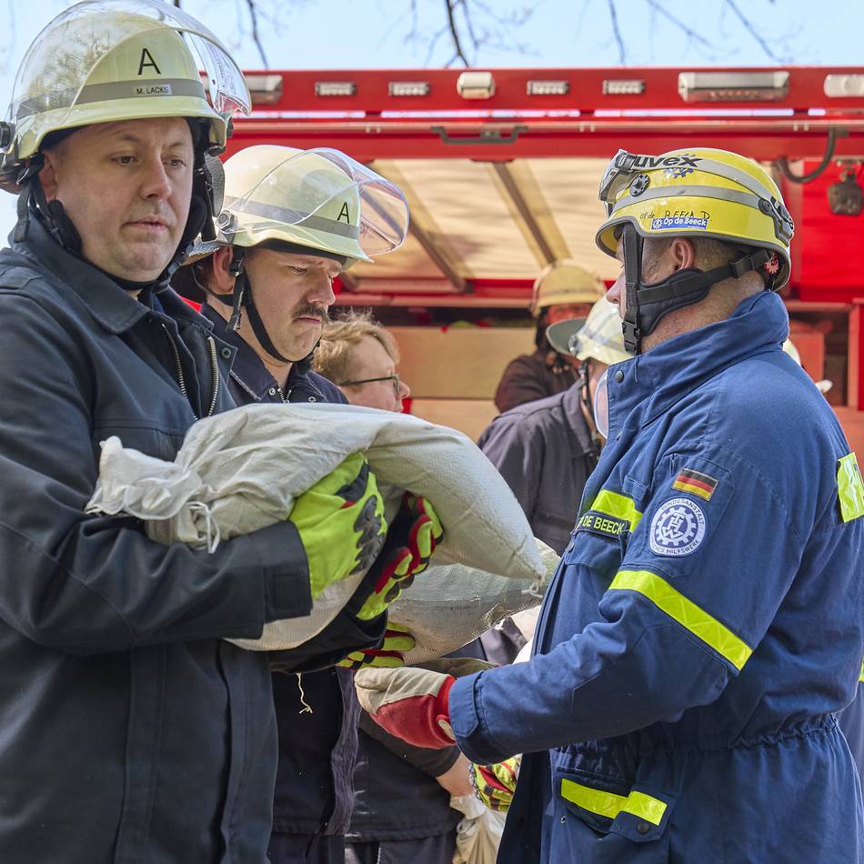Hochwasserschutz in Erkelenz und Wegberg: THW und Feuerwehr proben den Ernstfall