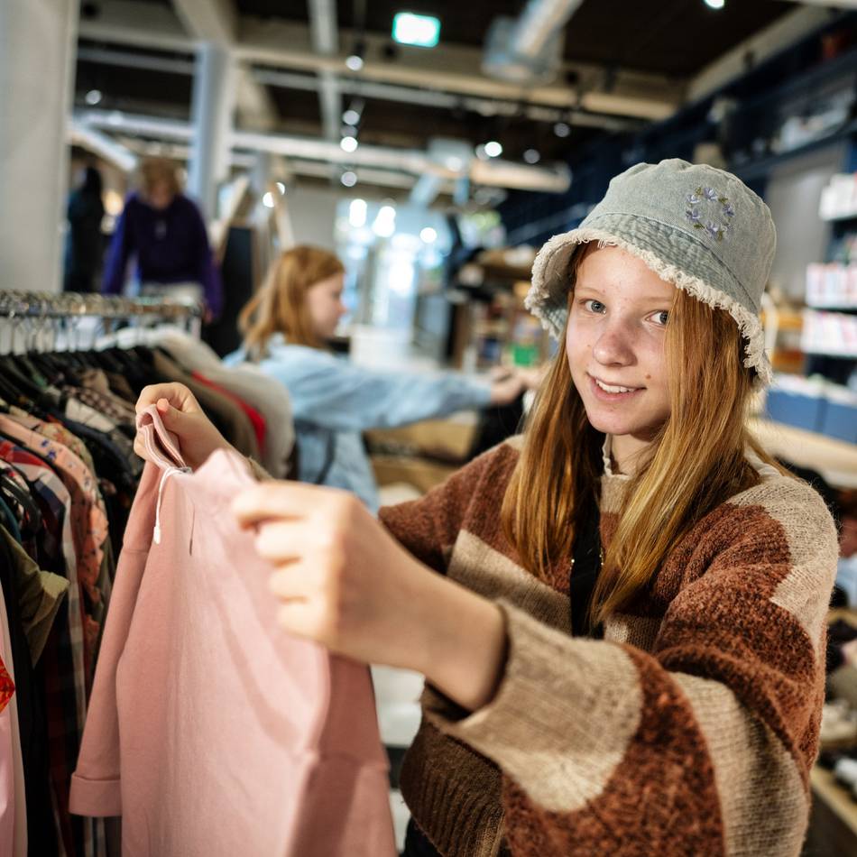 Stadtbücherei Langenfeld: Börse zum Kleidertausch bietet Sommerliches