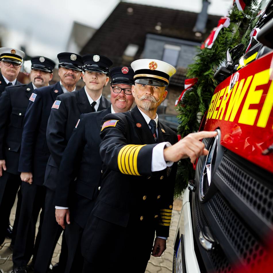 Feuerwehr ohne Grenzen  Monheim : Von Beverly Shores nach Baumberg: Feuerwehrleute lernen voneinander