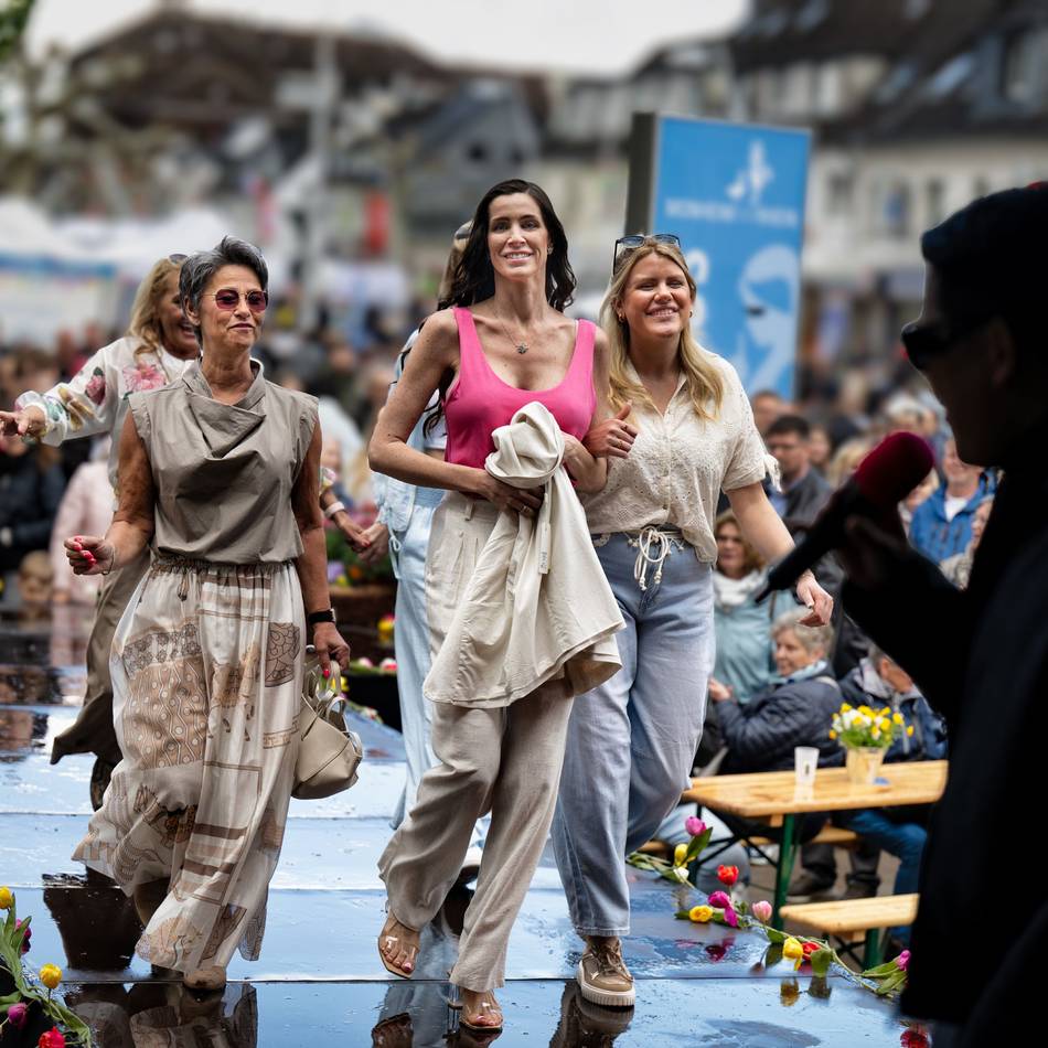 Programm für Groß und Klein: Frühlingsfest in Monheim weckt Urlaubsgefühle