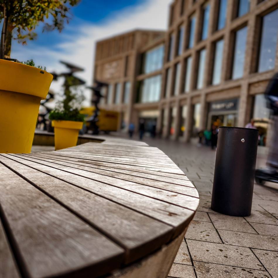 Polizei ermittelt: Giftköder vor dem Monheimer Tor – Kleinkind kann Krankenhaus verlassen