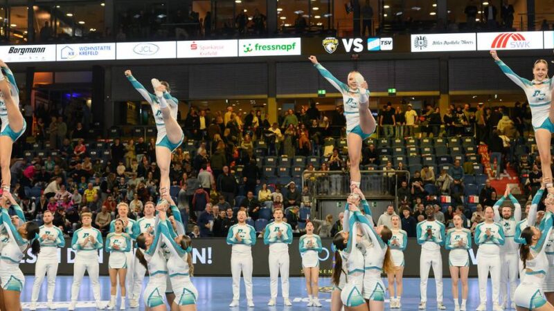 Über 100 Dolphins in der USA: Krefelder Cheerleader kämpfen bei WM um den Titel