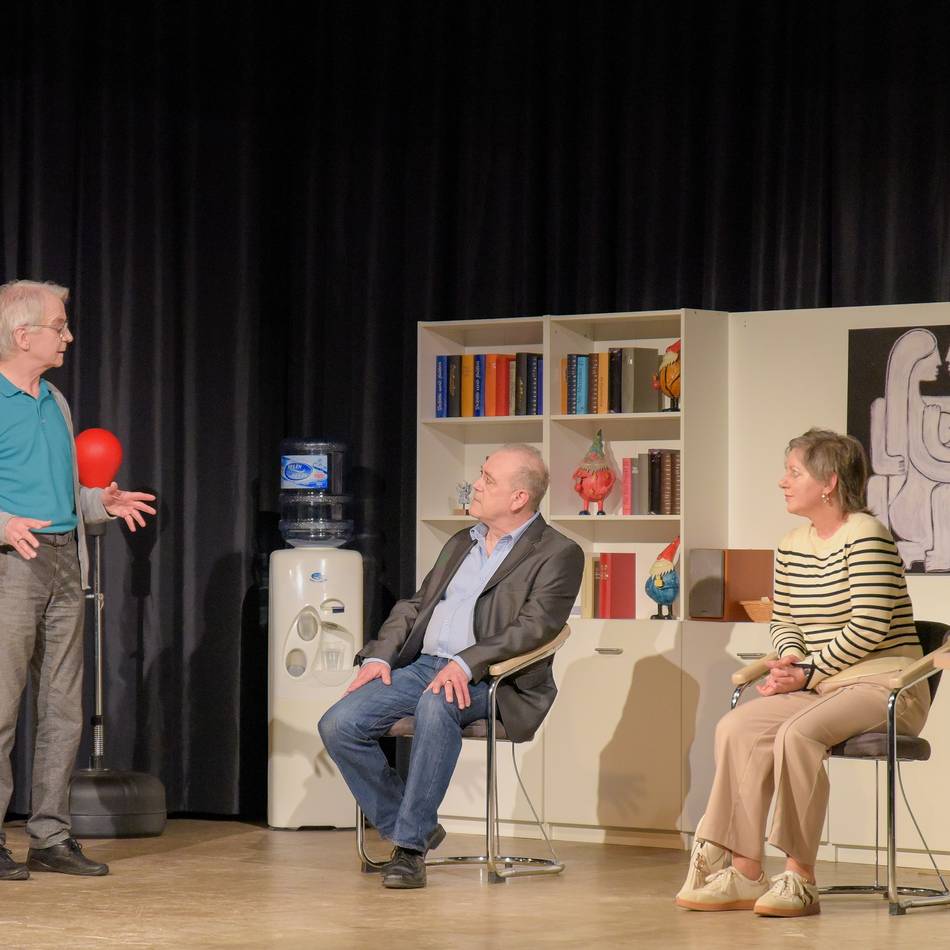 Premiere in Kleve: Wundervolle „Wunderübung“ im XOX-Theater