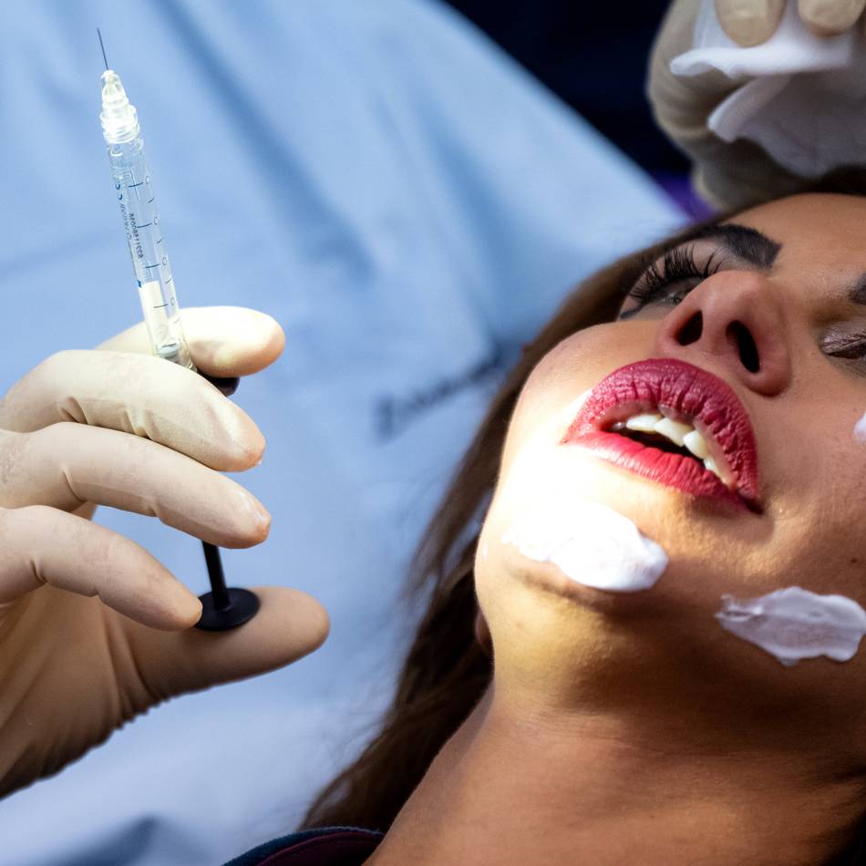 Plastischer Chirurg Alexander Hilpert: „Der Anspruch an das weibliche Geschlecht ist heute oft fast schon pädophil“