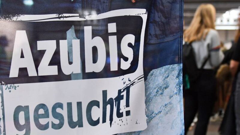 Halbzeitbilanz für Oberberg: Positive Stimmung auf dem Ausbildungsmarkt