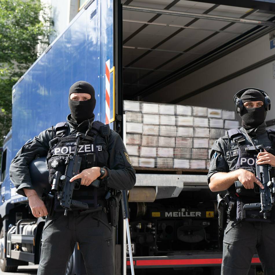 Prozess in Düsseldorf: Anklage wegen Handels mit fast einer Tonne Kokain