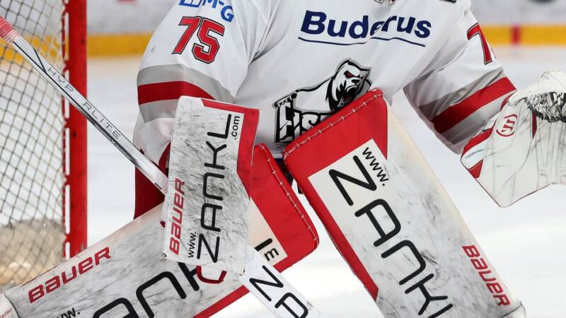 Goalie Neffin im Fokus: Regensburger Rückhalt – ihn müssen die Krefeld Pinguine überwinden