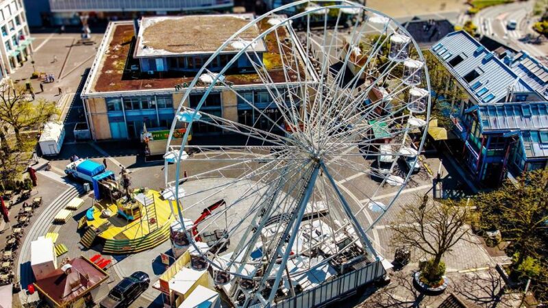 In Langenfeld: Aufbau für Kirmes und Stadtfest läuft auf Hochtouren