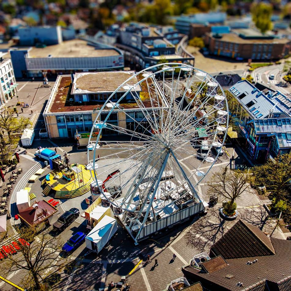 In Langenfeld: Aufbau für Kirmes und Stadtfest läuft auf Hochtouren