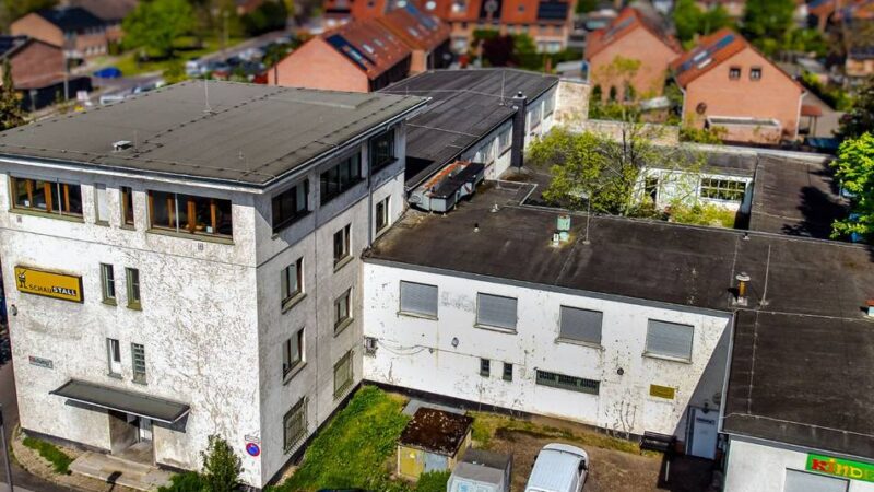 Kulturstätten in Langenfeld: Prüfauftrag – Was würde Sanierung von Schauplatz und Schaustall kosten?