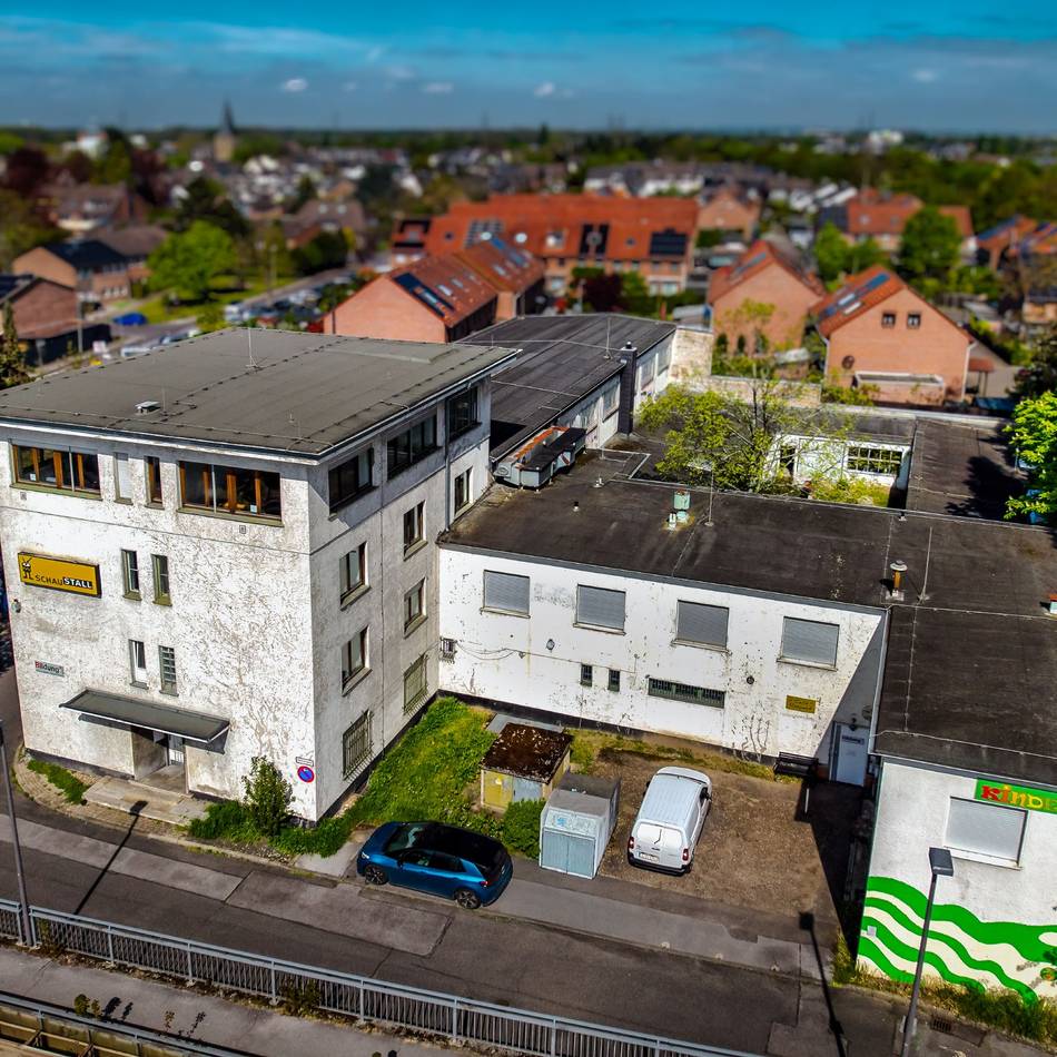 Kulturstätten in Langenfeld: Prüfauftrag – Was würde Sanierung von Schauplatz und Schaustall kosten?