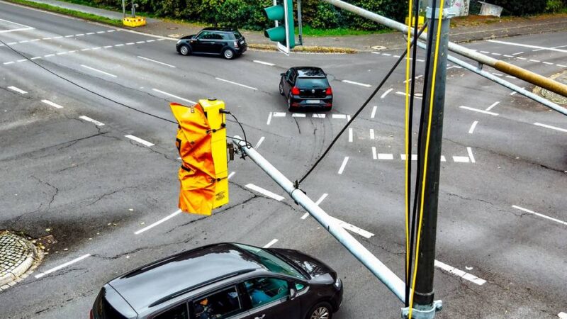 Umleitungsverkehr im Kreis Mettmann: Zu kurze Grünphasen? Schaltung der A59-Bedarfsampeln verändert
