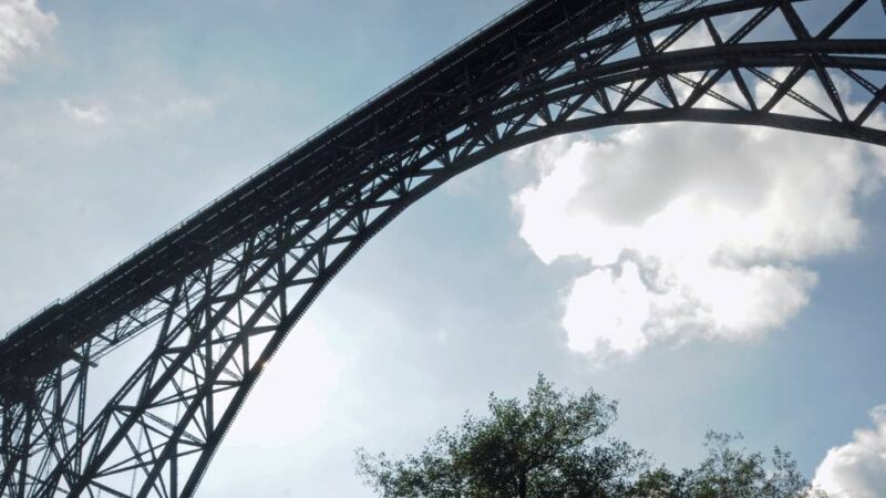 Lebensrettung: Lichtschranken gegen Suizide an Müngstener Brücke – „Bezweifeln, dass es damit getan ist“