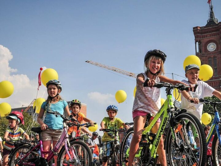 Fahrrad-Demonstration durch Lobberich: Kidical Mass fordert: Straßen sind für alle da