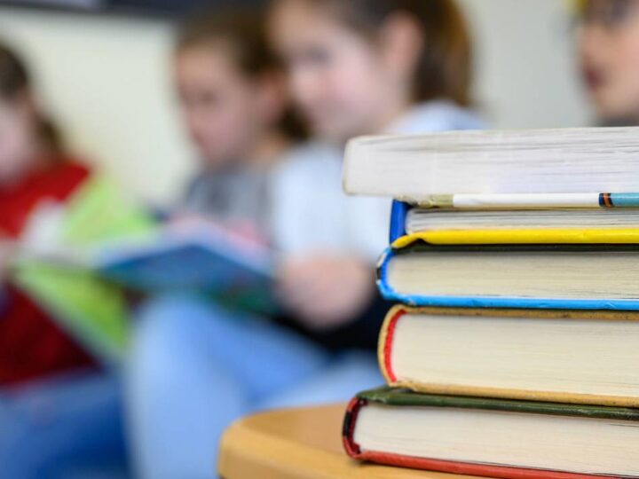 Welttag des Buches in Hilden: Buchgeschenke für 680 Schulkinder in Hilden